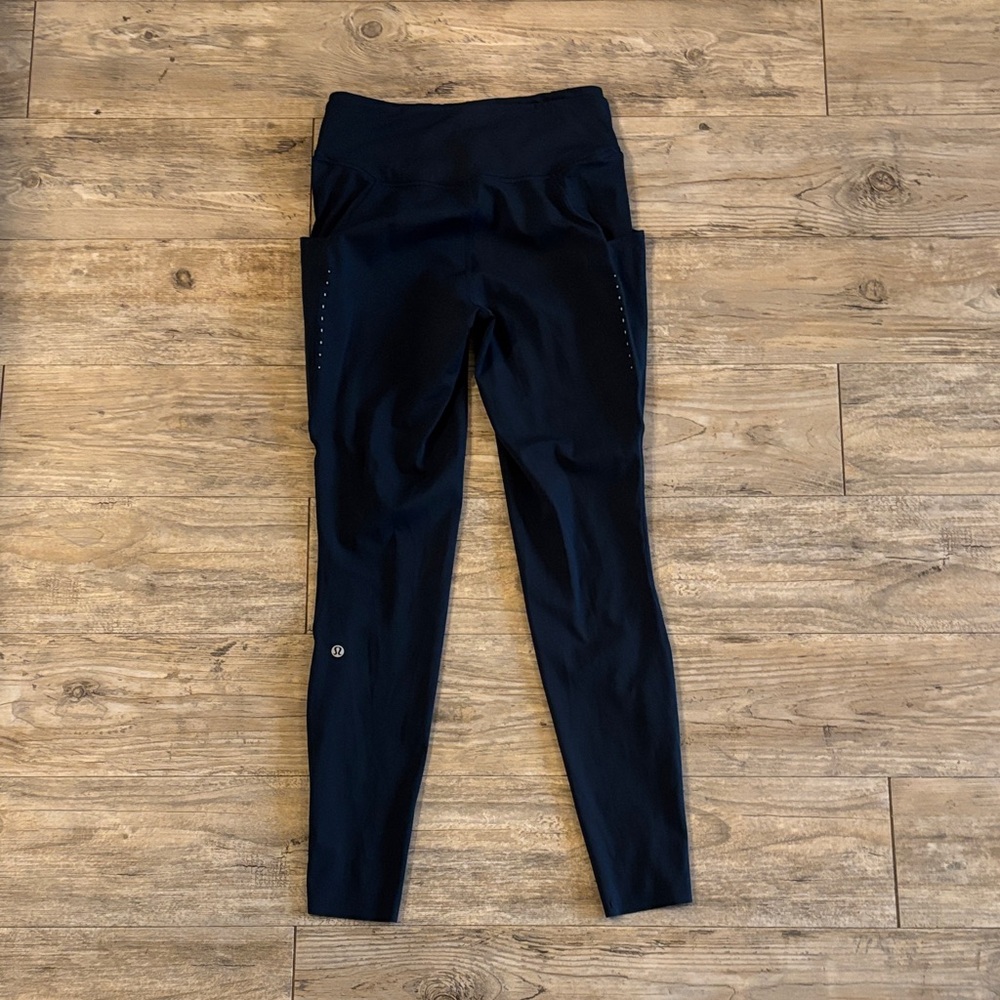 Women’s Navy Lululemon Fast and Free High Waist Leggings - Size 8